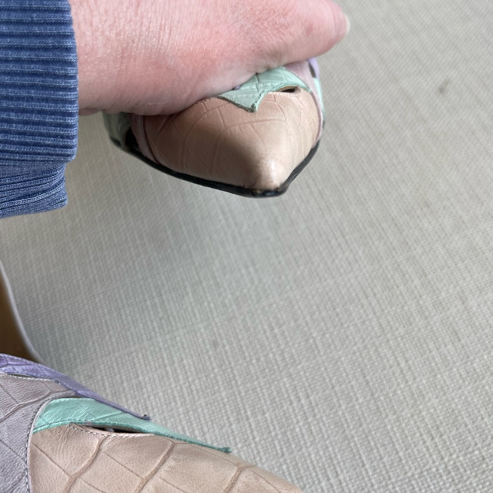 Stuart Weitzman Pastel Pink, Mint & Lavender Leather Pointed Toe HEELS SIZE 7.5 - Picture 10 of 14